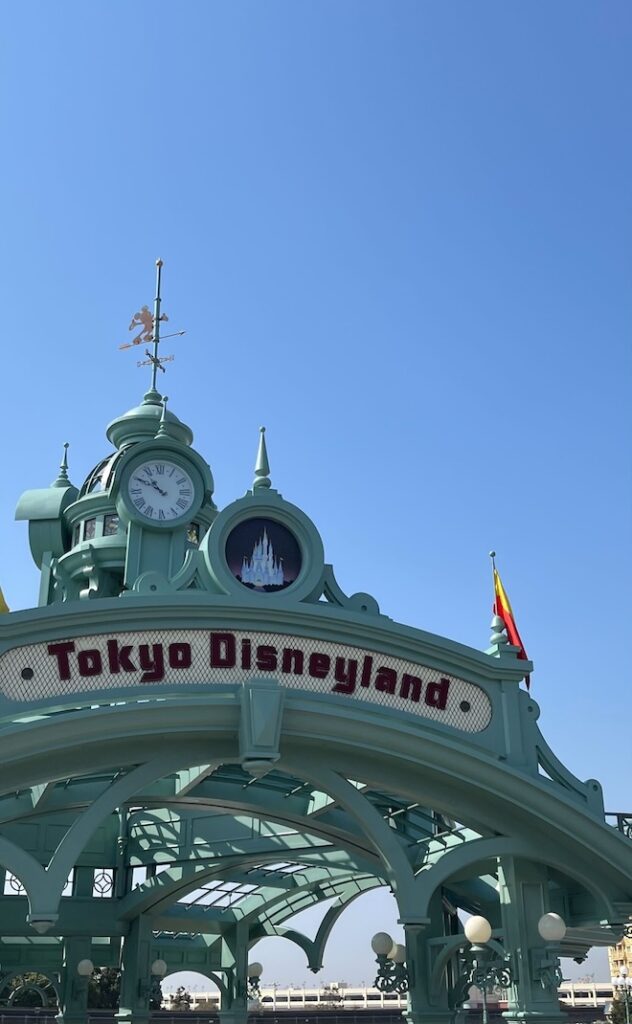 ディズニーランド　入り口