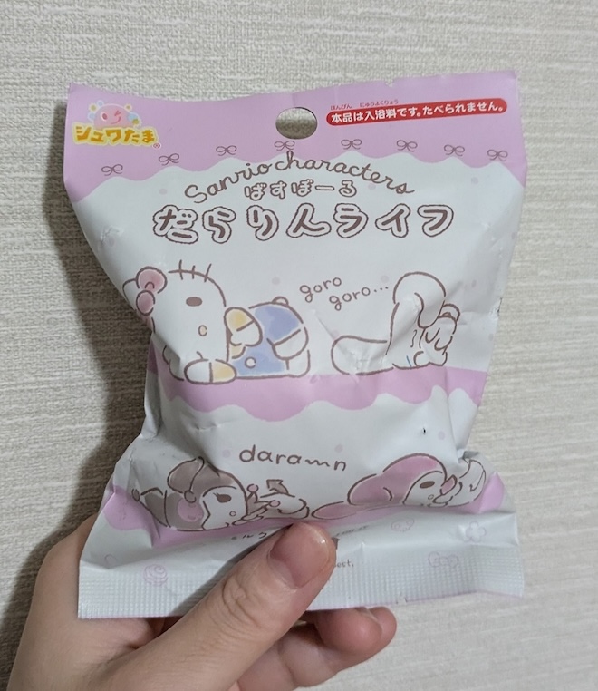 ハローキティ　バスボム